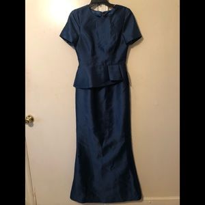 Black Halo navy blue peplum gown size 8